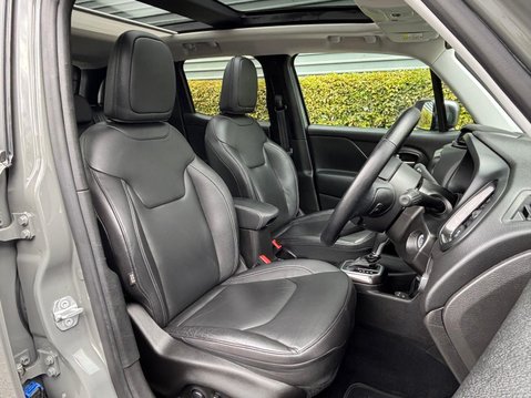 Jeep Renegade S MHEV 14