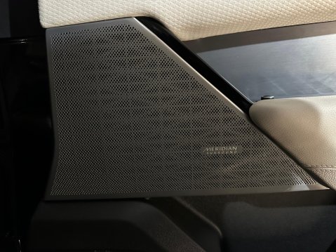 Land Rover Range Rover Velar R-DYNAMIC SE 23