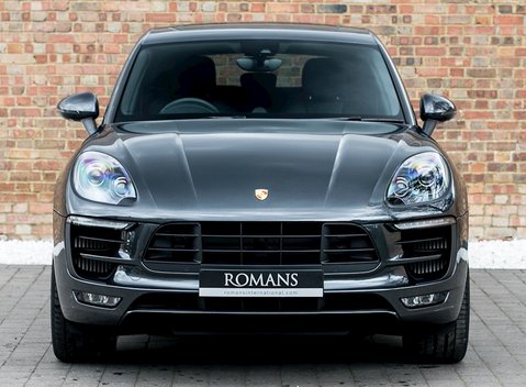 Porsche Macan GTS 4