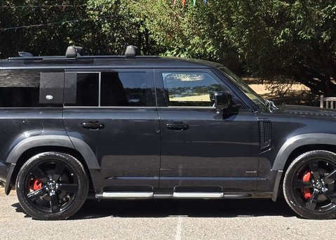 Land Rover Defender 3.0 Defender X MHEV Auto 4WD 5dr 39