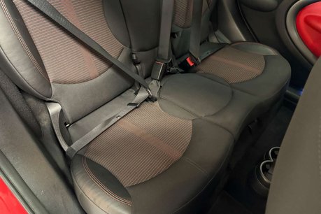 Mini Countryman 2.0 Cooper SD SUV 5dr Diesel Manual ALL4 Euro 5 (s/s) (143 ps) 32