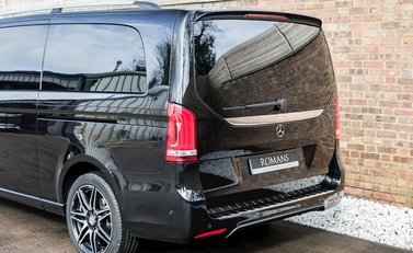 Mercedes-Benz V Class D AMG Line (Extra Long) 9