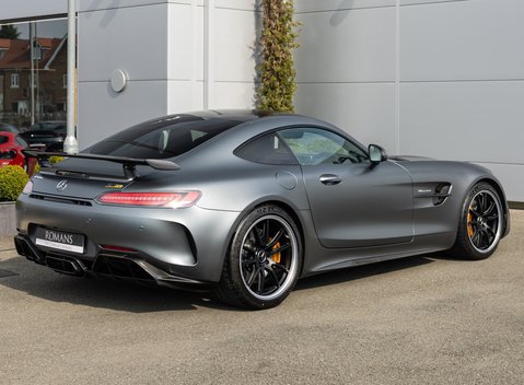 Mercedes-Benz AMG GT R PREMIUM 4