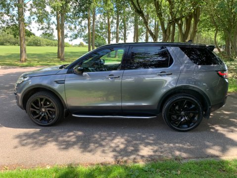 Land Rover Discovery Sport 2.0 TD4 HSE BLACK 9