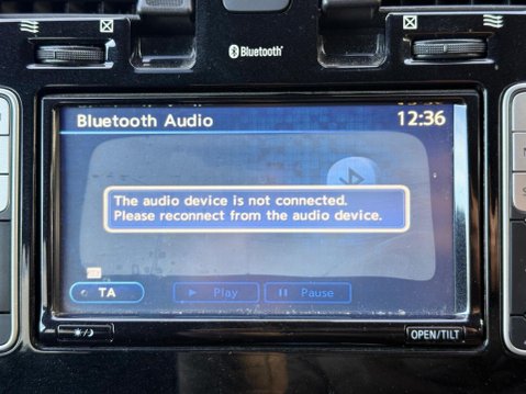 Nissan LEAF 24kWh Acenta Auto 5dr 26