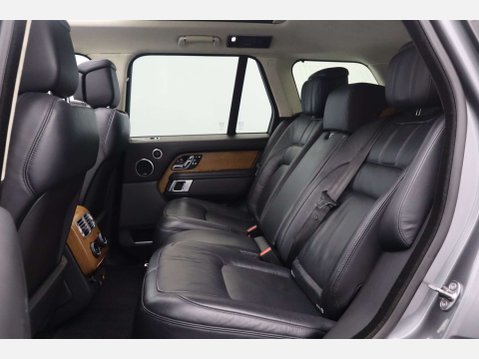 Land Rover Range Rover 2.0 Range Rover Autobiography P400e Auto 4WD 5dr 26