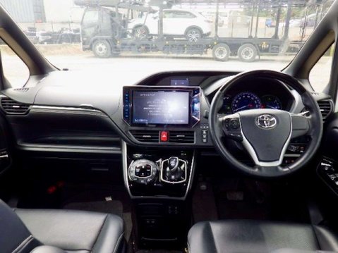 Toyota Esquire Hybrid Hybrid Gi 7