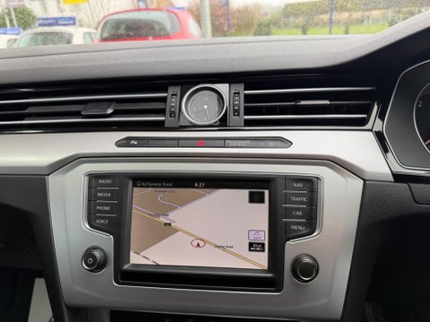 Volkswagen Passat 2.0 TDI BlueMotion Tech SE Business Euro 6 (s/s) 5dr 32