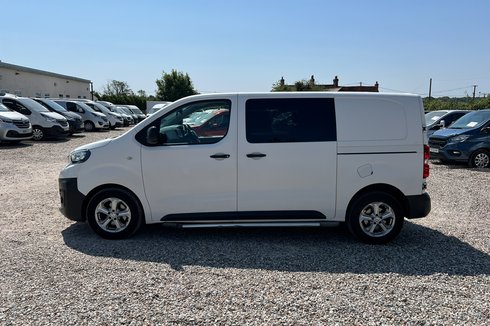 Peugeot Expert Crew Cab MWB L2H1 Low Roof Professional 3100 Air Con Alloys Sensors EURO 6