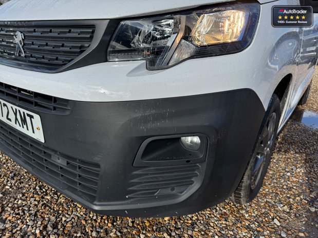Peugeot Partner SWB L1H1 Low Roof Asphalt Air Con Alloys Camera Nav Sensors SELECT 18