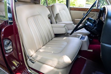 Rolls-Royce Silver Shadow II 23