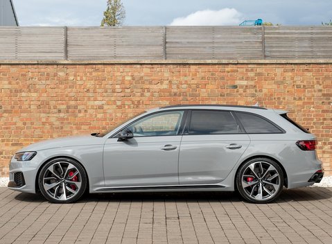 Audi RS4 Avant 2