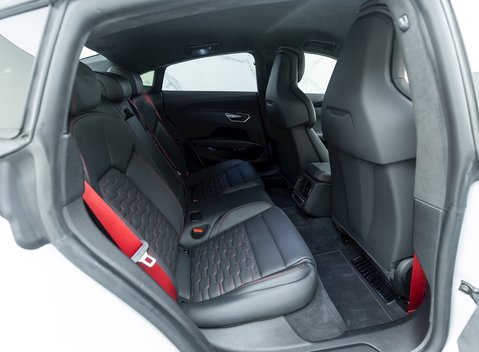 Audi RS E-Tron GT Carbon Vorsprung 12