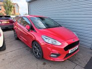 Ford Fiesta 1.0 ST-LINE 1