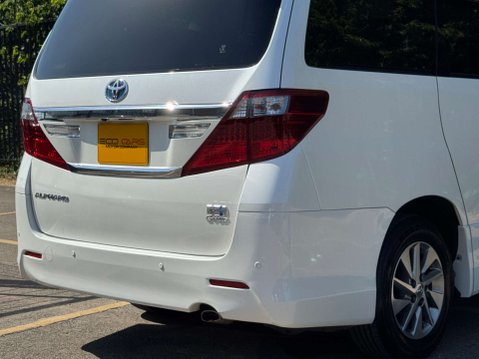 Toyota Alphard Hybrid 34