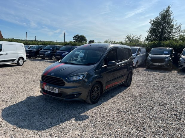 Ford Transit Courier SWB L1H1 Low Roof Sport Air Con Alloys EURO 6 NO VAT 2
