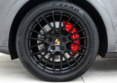 Porsche Cayenne GTS Coupé 