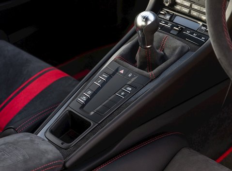 Porsche 911 (991.2) GT3 23