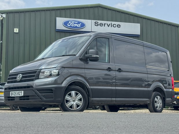 Volkswagen Crafter MWB L2H2 Low Roof Commerce Plus Air Con Sensors EURO 6 1