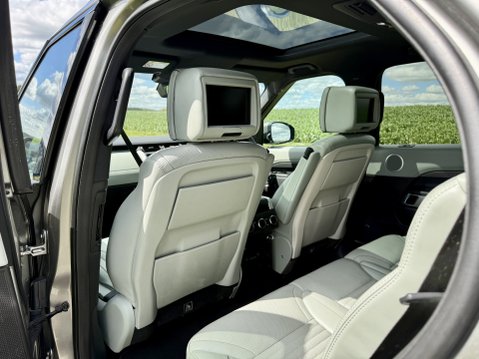 Land Rover Discovery SDV6 HSE LUXURY 29