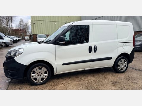 Fiat Doblo 1.3 JTD MultiJetII 16v Panel Van 4dr Diesel Manual L1 H1 (133 g/km, 90 bhp) 19