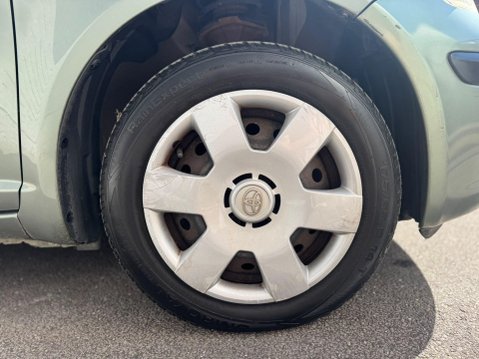 Toyota Yaris 1.0 VVT-i T3 5dr 19