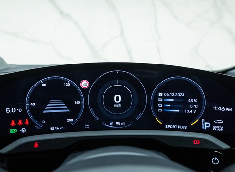 Porsche Taycan 4S 19