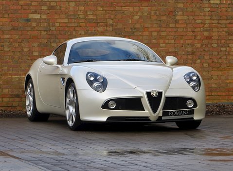 Alfa Romeo 8C Competizione 1