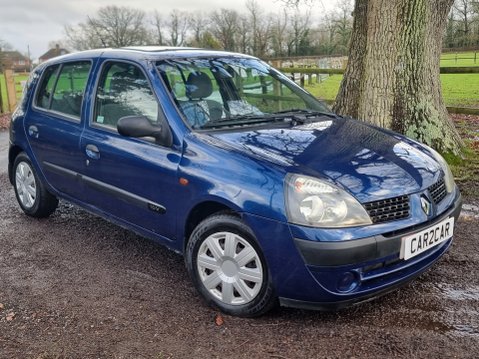 Renault Clio EXPRESSION 16V 2