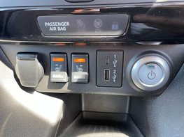 Nissan LEAF Leaf Tekna 5dr 110kw 39kwh (Automatic) 46