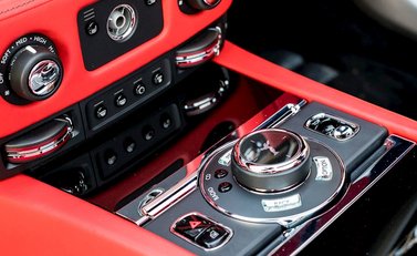 Rolls-Royce Dawn 6