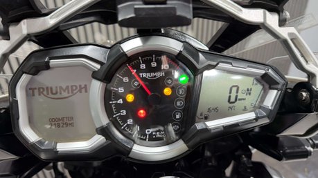 Triumph Explorer 1215 XRT 2017 21K FULL LUGGAGE TOP ROAD SPEC ADVENTURE BIKE 33