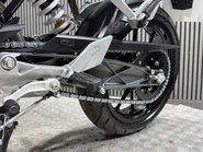 KTM Duke 2016 INCREDIBLY CLEAN LONG MOT ONLY 1K AKRAPOVIC 37