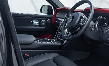 Rolls-Royce Cullinan BLACK BADGE 14