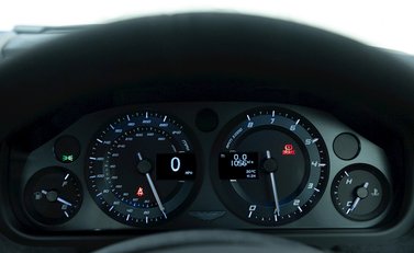 Aston Martin Vantage GT8 14