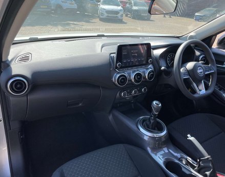 Nissan Juke 1.0 Juke Acenta DiG-T 5dr 28
