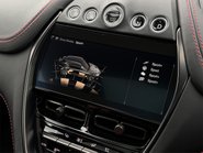 Aston Martin DBX V8 71