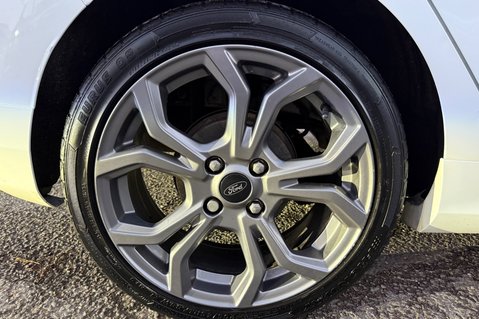 Ford Fiesta ST-LINE EDITION - 2 OWNERS - APPLE CAR PLAY - SERVICE HISTORY 48