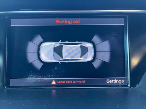 Audi A4 2.0 TDI 177 BLACK EDITION 22