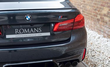 BMW M5 Competition 32