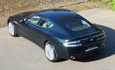 Aston Martin Rapide 8