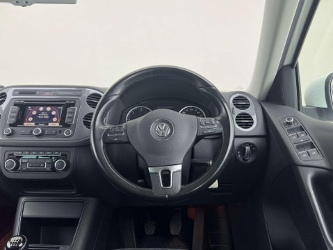 Volkswagen Tiguan 2.0 TDI BlueMotion Tech Match 2WD Euro 5 (s/s) 5dr 12