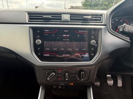 SEAT Arona TSI SE TECHNOLOGY 19