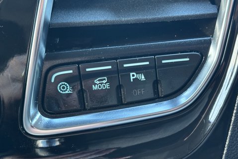 Ford Transit Custom 300 L2 130 ps Limited Panel Van - Upgraded Locks 30