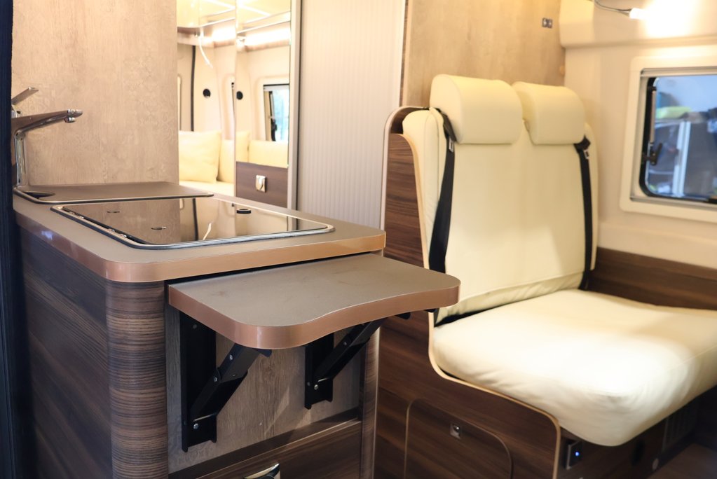 Fiat Ducato Laika 646 ECOVIP 180 BHP Auto huge factory upgrades cost new £98K    21