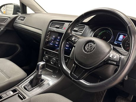 Volkswagen Golf e-Golf 5dr 6
