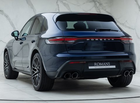 Porsche Macan S 10
