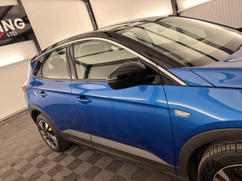 Vauxhall Grandland X 1.2 Turbo Sport Nav Auto Euro 6 (s/s) 5dr 36