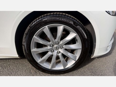 Volvo V90 2.0 V90 Momentum+ T4 Auto 5dr 36