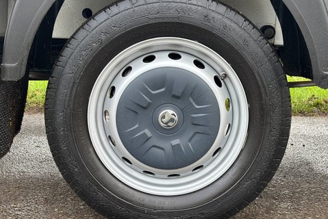 Vauxhall Movano F3500 L3 H1 Double Cab Dropside Truck with Tail Lift - Air Con 28